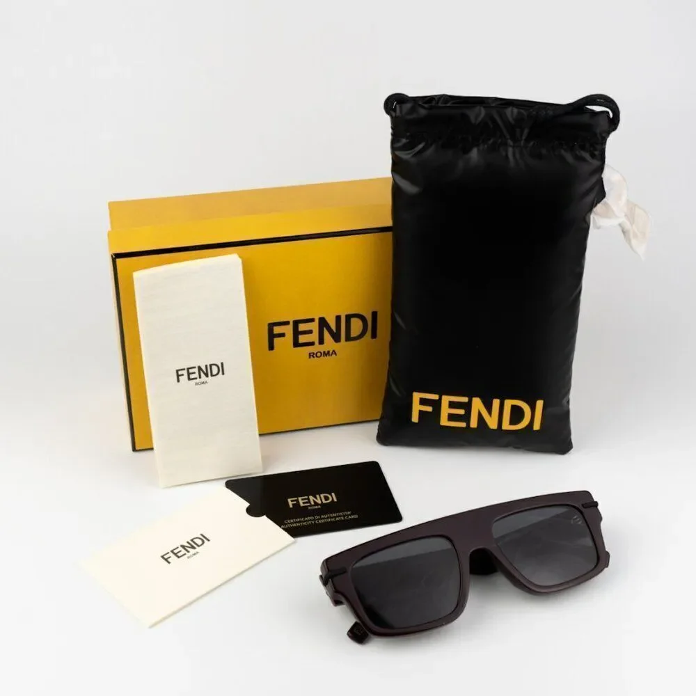 NEW Fendi FE40091U FENDIGRAPHY 69A Bordeaux Grey Unisex Square Sunglasses